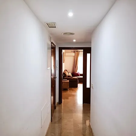 Apartment Jac - Wifi, 1 Dormitorio, Terraza, Centro A 150 Metros, Playa 850 Metros Torremolinos