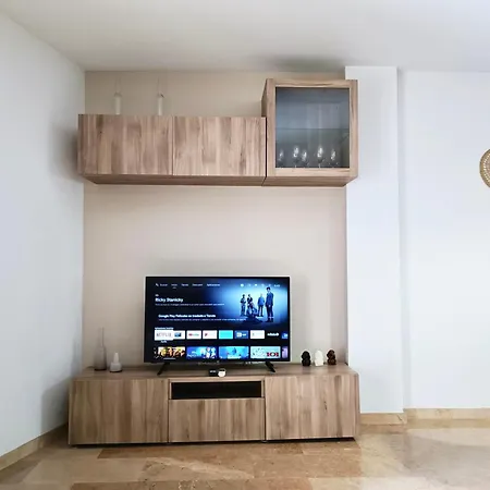 Apartment Jac - Wifi, 1 Dormitorio, Terraza, Centro A 150 Metros, Playa 850 Metros